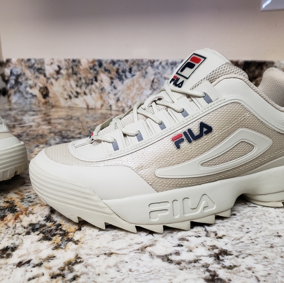 Fila - Picture 6 of 13